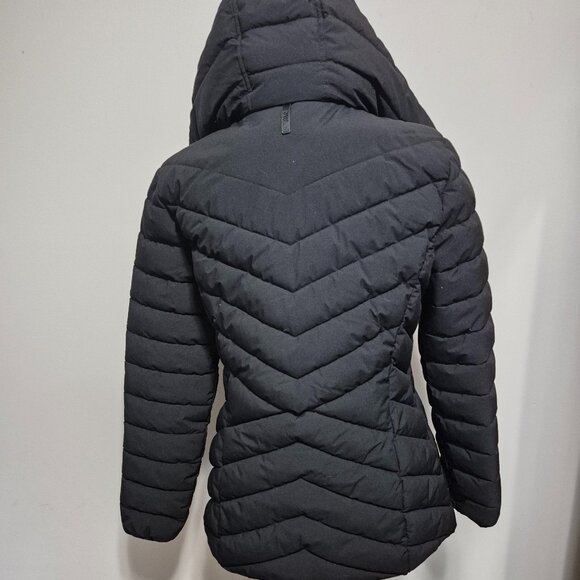 DKNY Puffer Coat - Picture 6 of 10